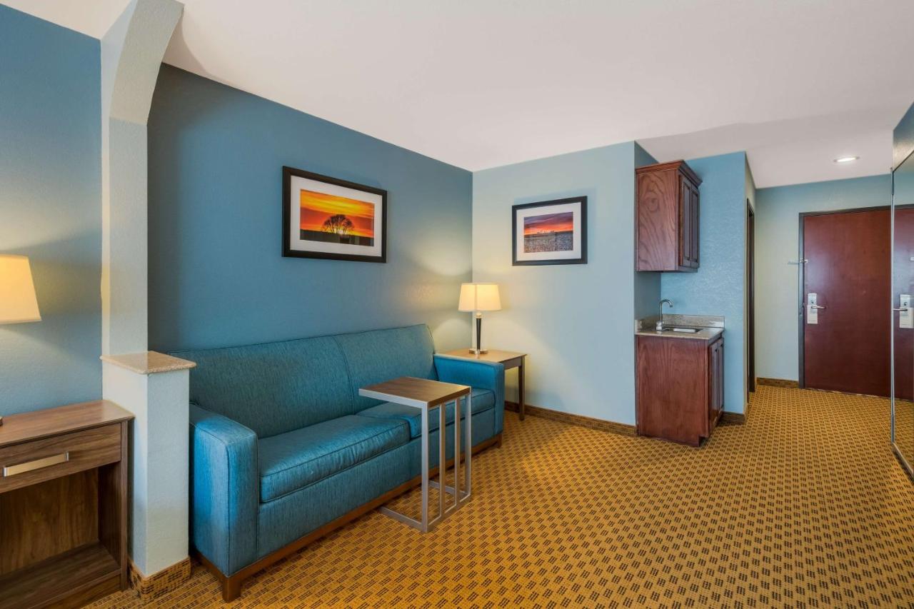  | Best Western South Plains Inn & Suites