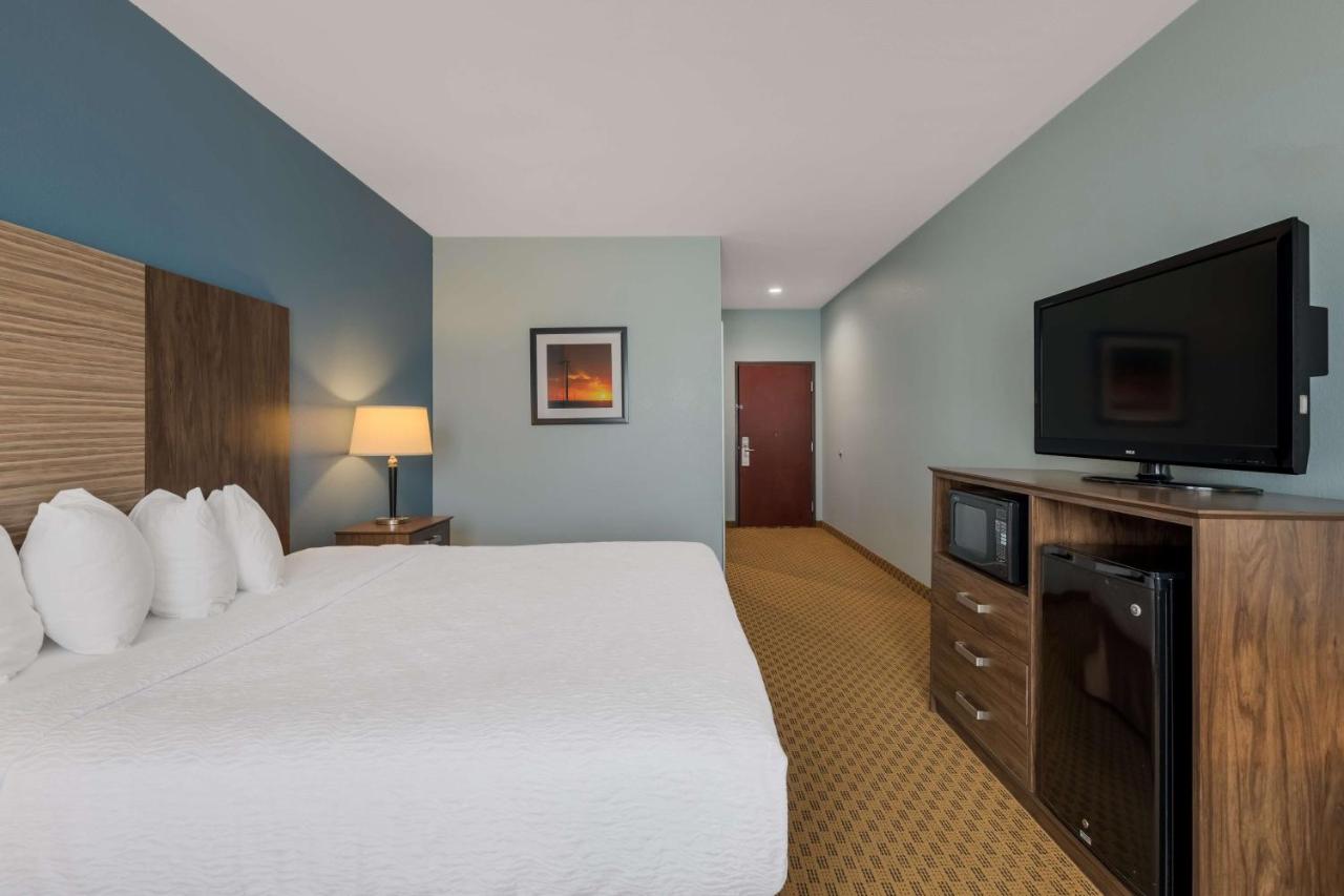  | Best Western South Plains Inn & Suites