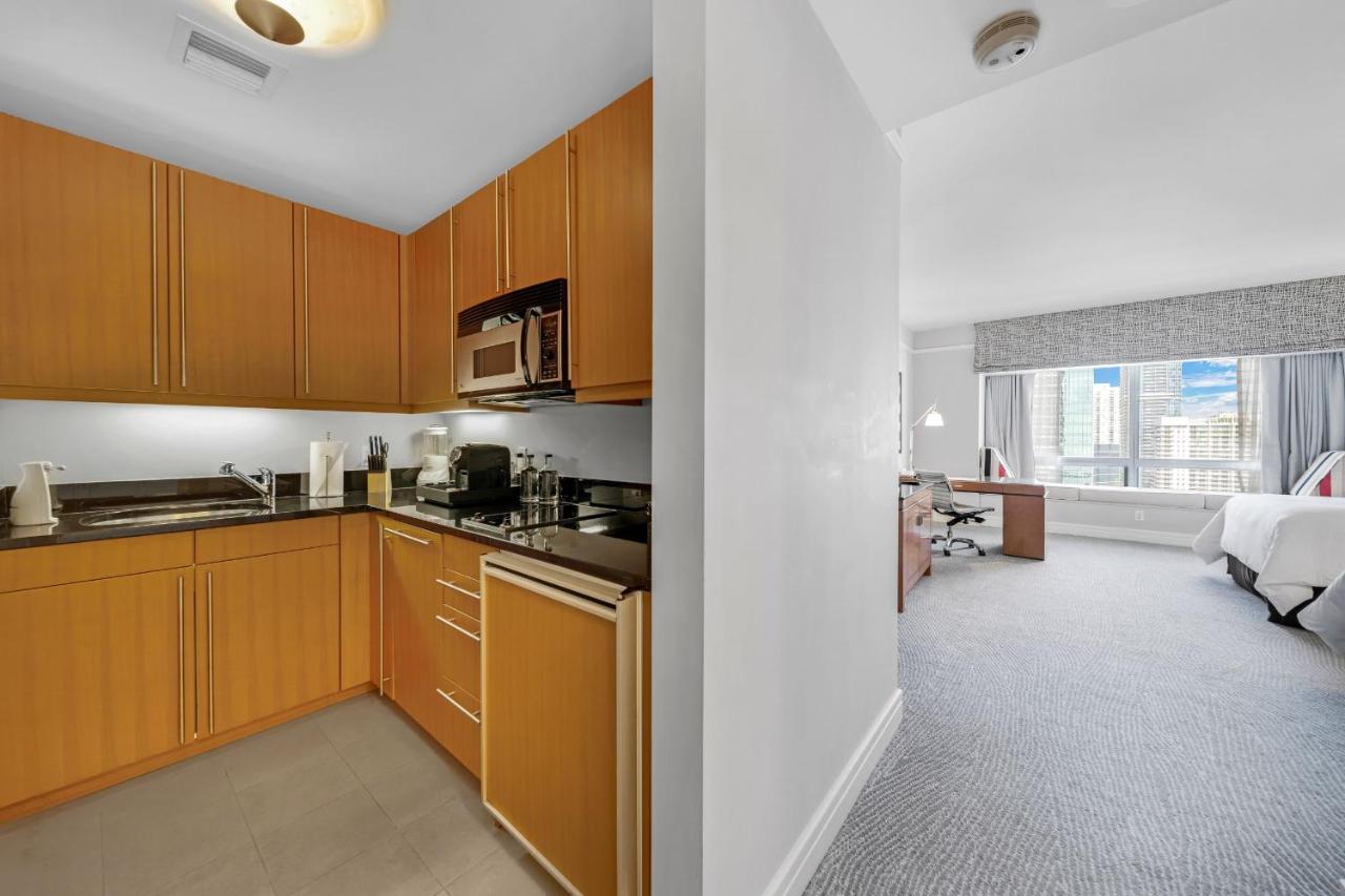  | Four Seasons Studio Kitchen