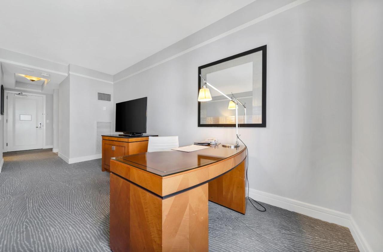  | Four Seasons Studio Kitchen