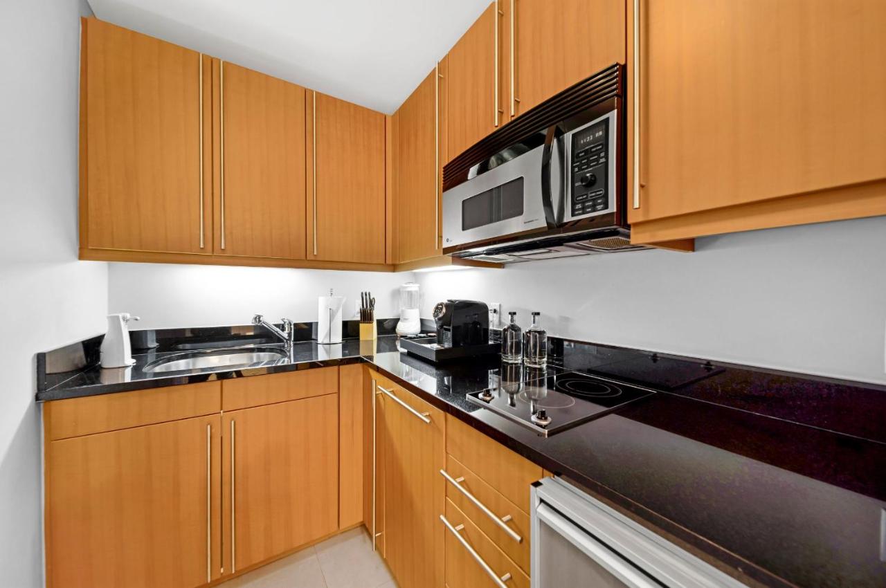  | Four Seasons Studio Kitchen