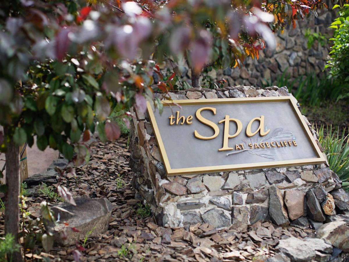 | Sagecliffe Resort & Spa