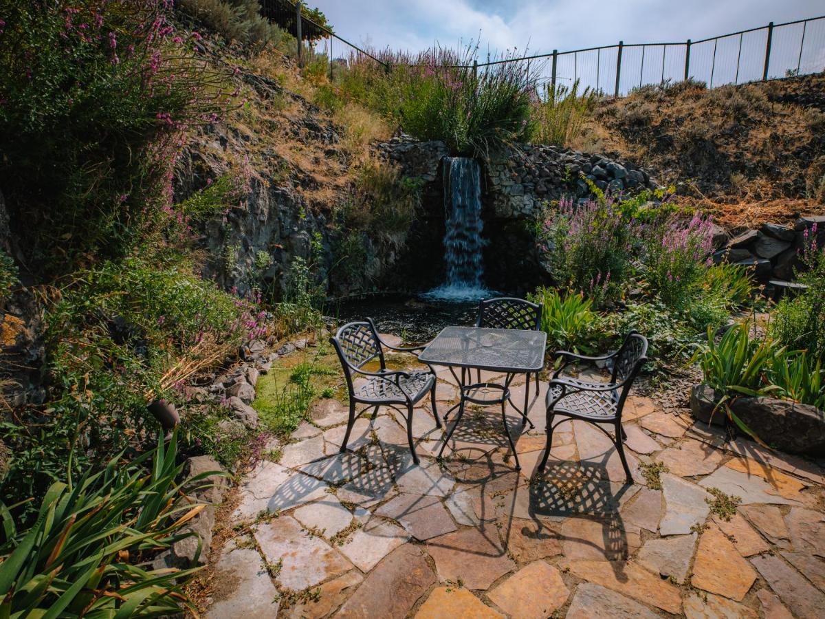 | Sagecliffe Resort & Spa