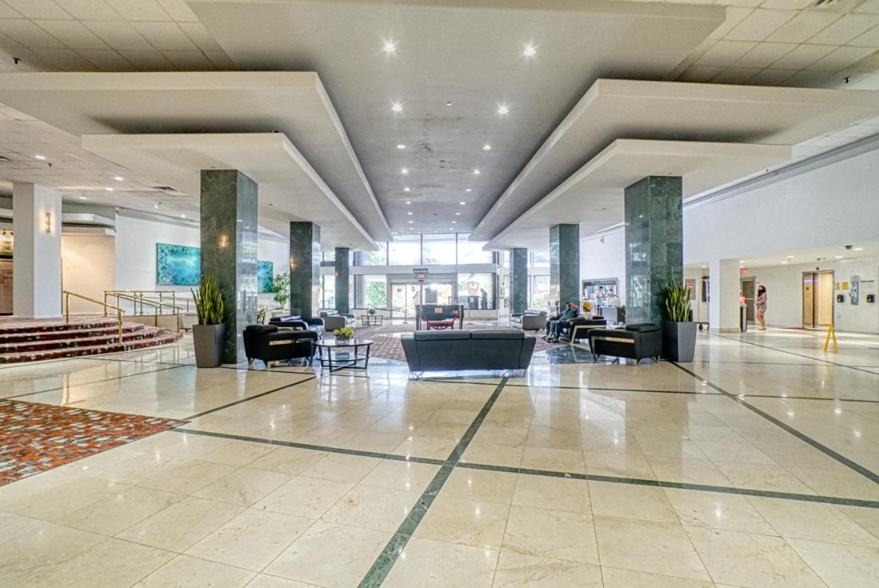  | Deluxe Apartments at the Casablanca