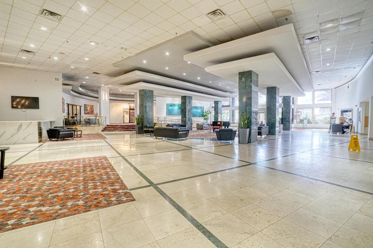  | Deluxe Apartments at the Casablanca