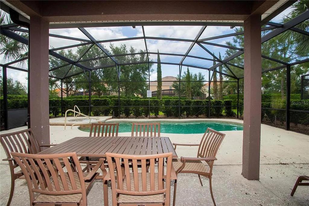  | Beautiful Villa 6 bed 5 bath with private pool 3032 sf