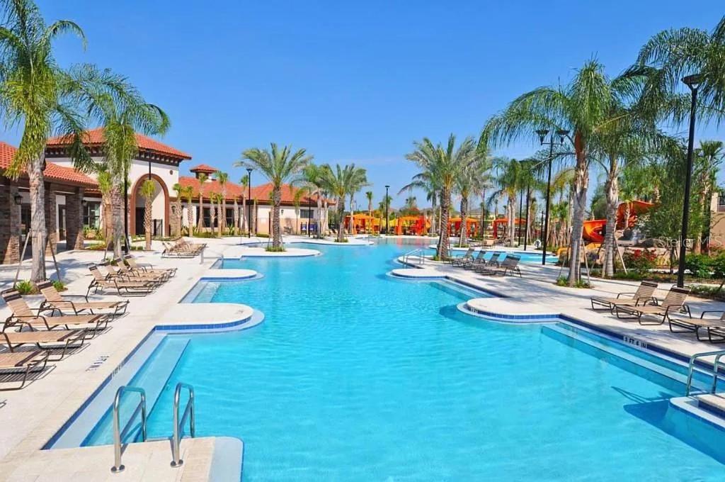  | Beautiful Villa 6 bed 5 bath with private pool 3032 sf