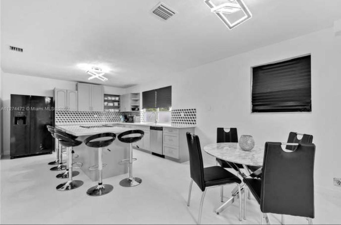 | Kool Runnings B&B Margate suites