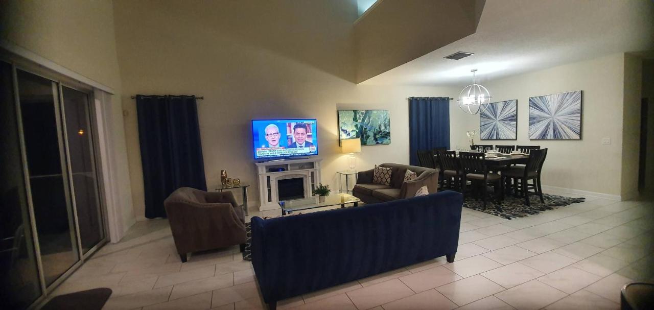 | Villa 10 Min From Disney, Golf, Wetpark All New