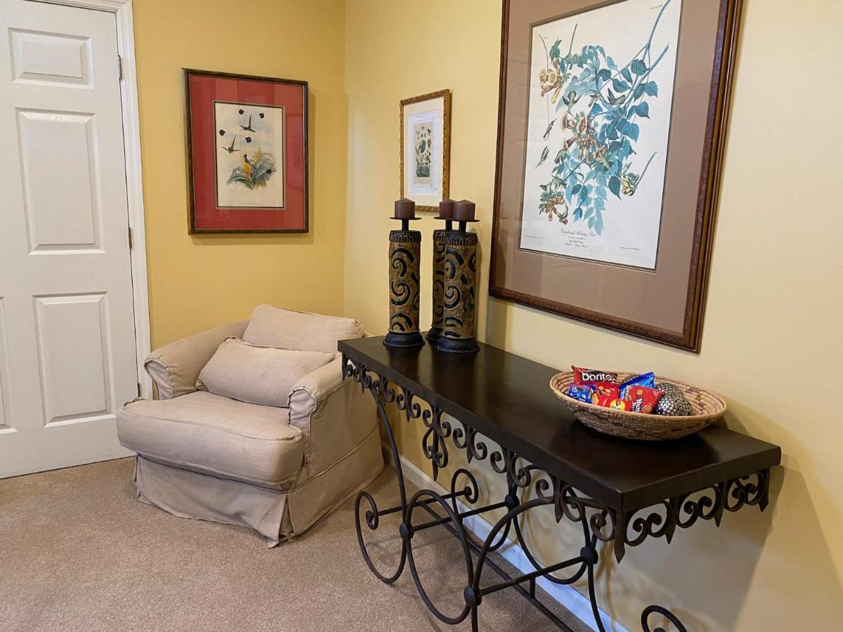 | The Birdnest Inn