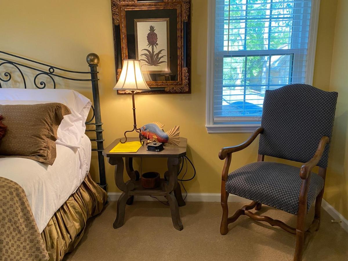 | The Birdnest Inn