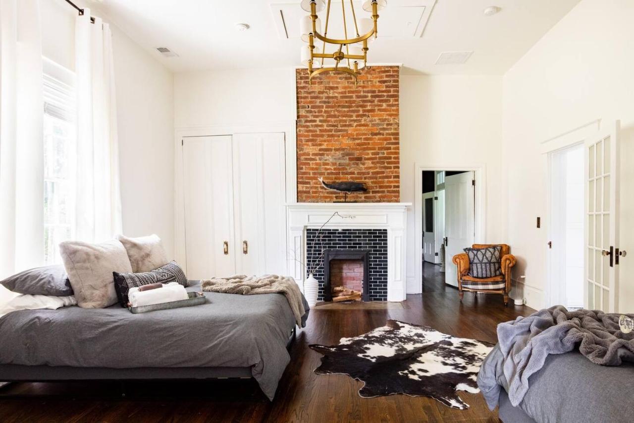  | Hydeout House