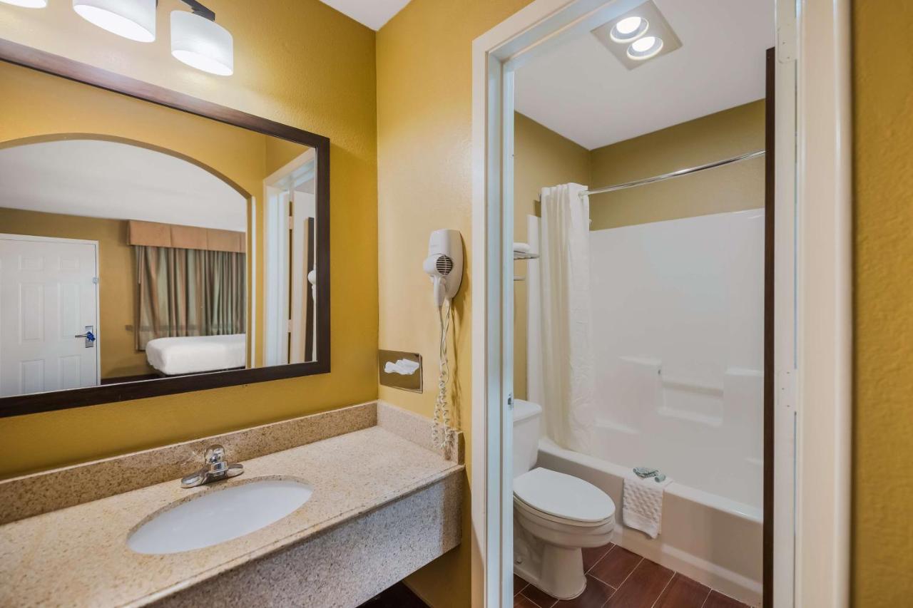SureStay Hotel by Best Western Mt Pleasant