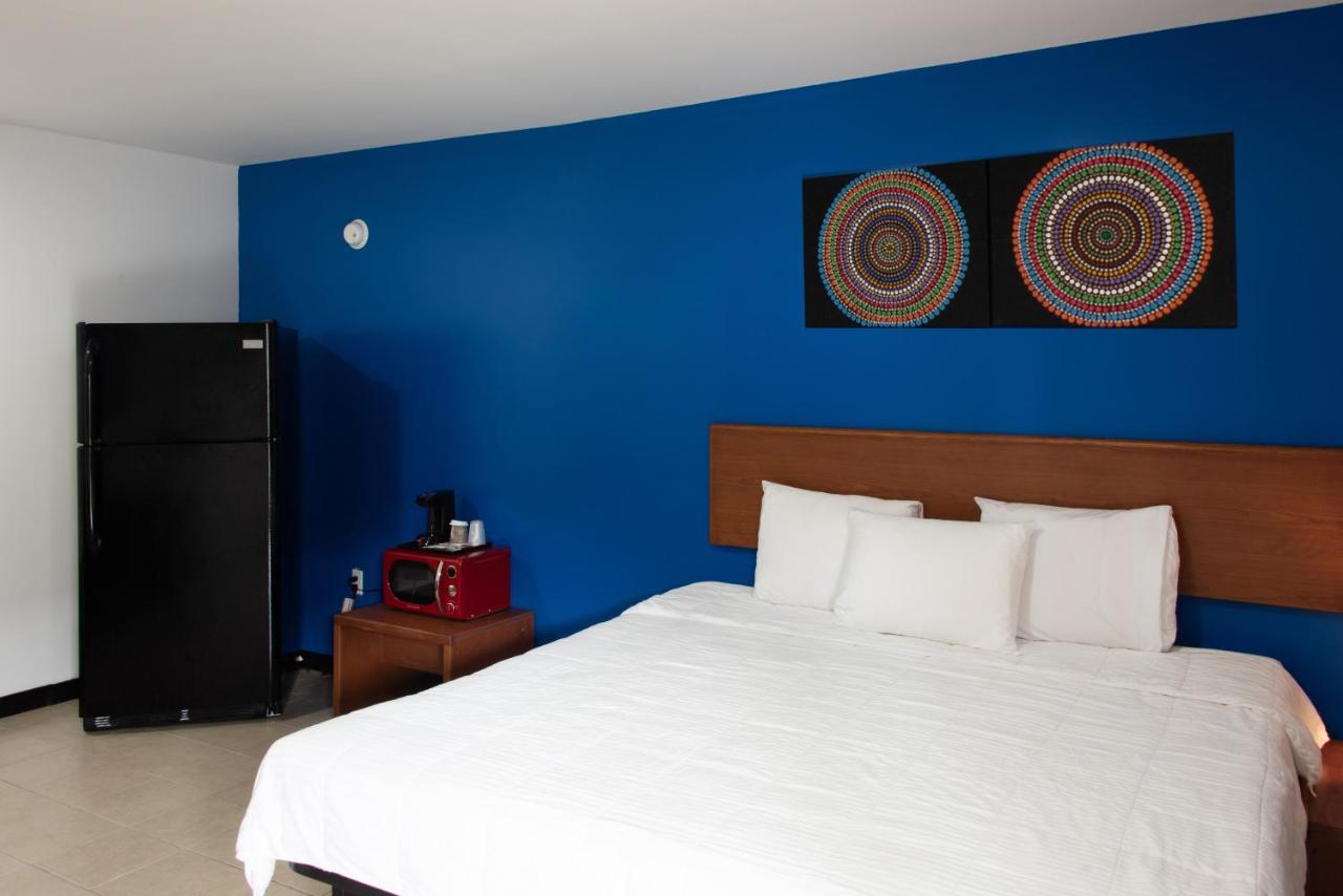 | American Inn
