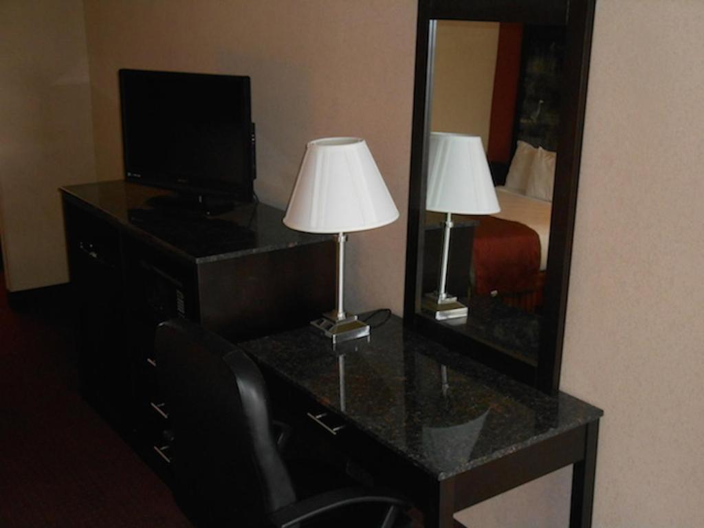 | GuestHouse Inn St. Joseph