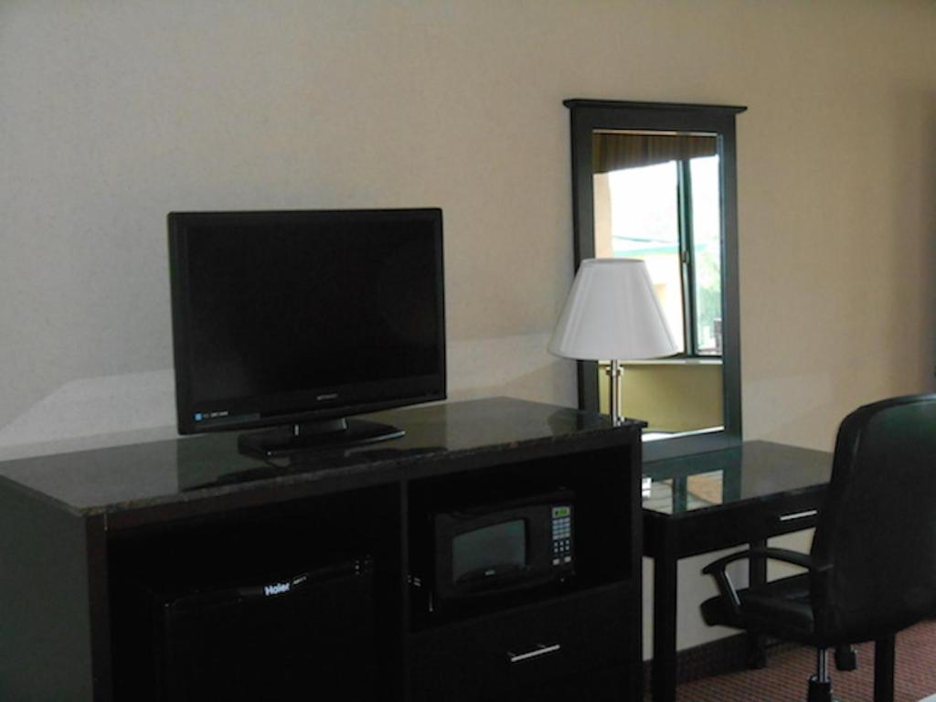 | GuestHouse Inn St. Joseph