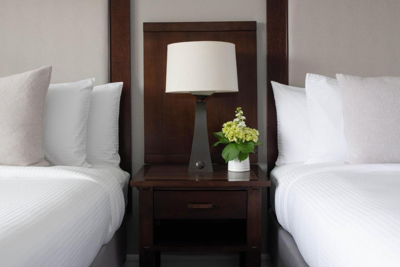 Deluxe Double Room at Toll House Hotel Los Gatos, Tapestry Collection by Hilton