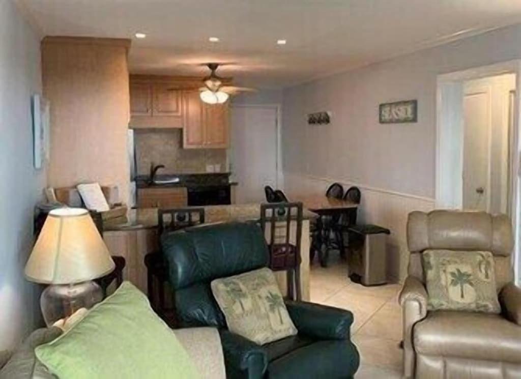  | 2B Beachwood Villas