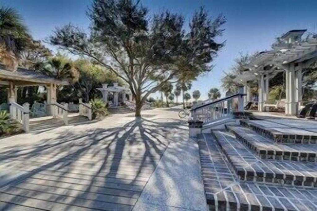  | 2B Beachwood Villas