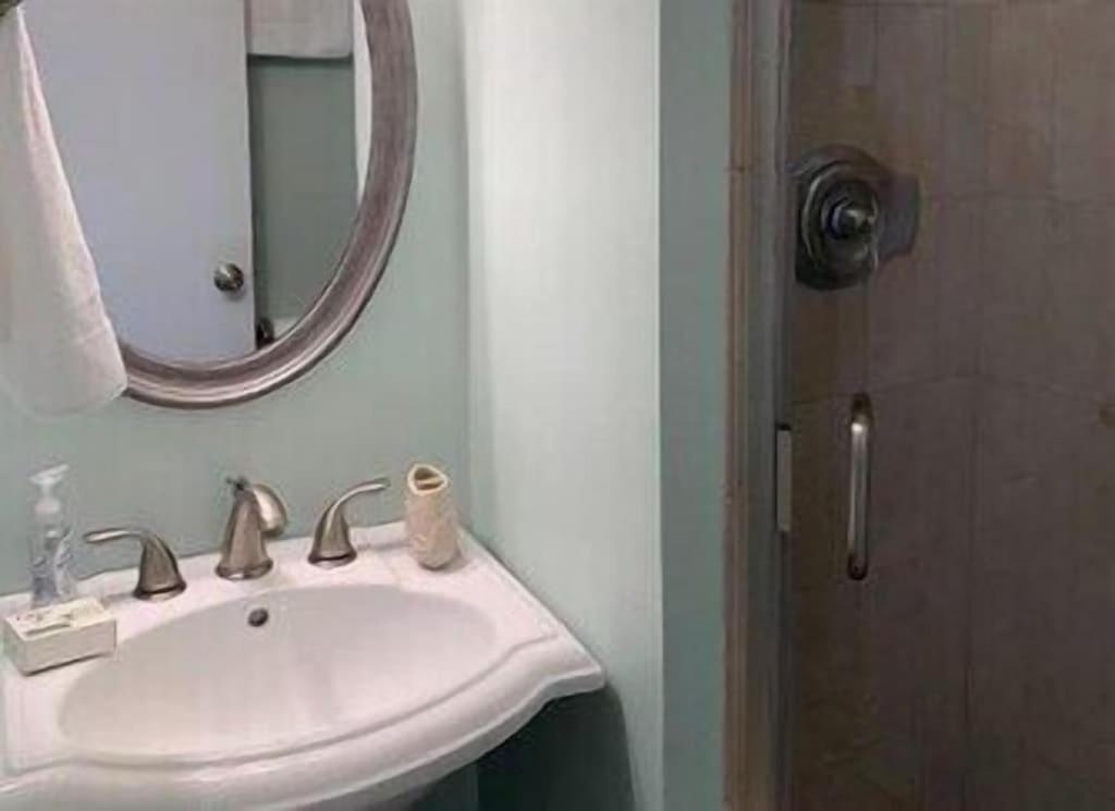  | 2B Beachwood Villas