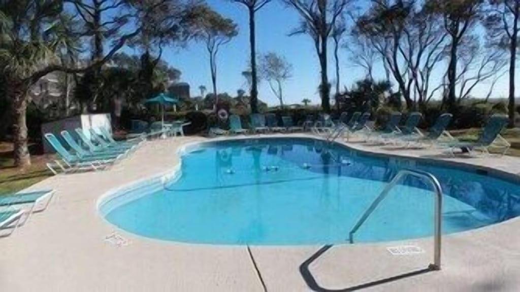  | 2B Beachwood Villas