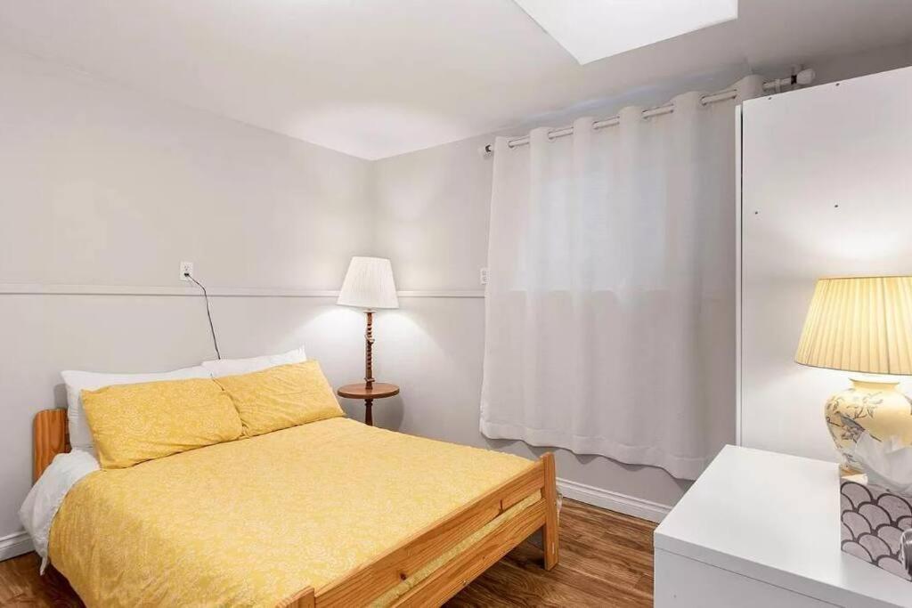 | Four Bedroom Two Bathroom Close to Airport