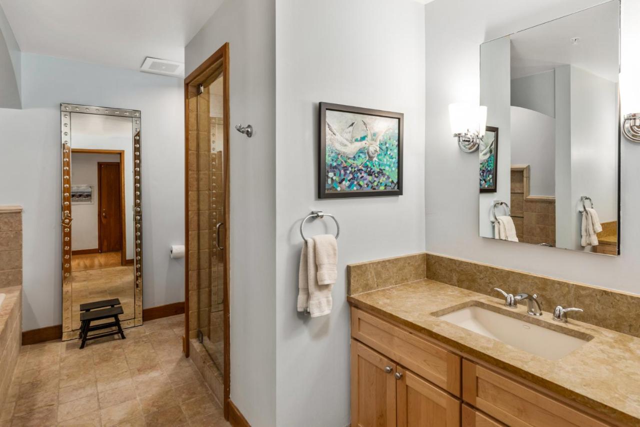Two-Bedroom Apartment - A4 at Element 52, Auberge Collection