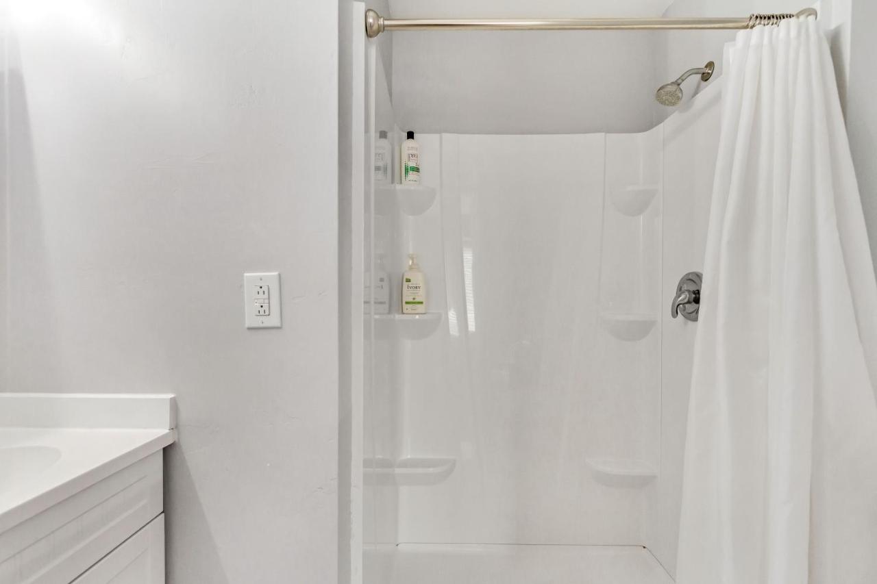 | Large Room Near UVU & BYU