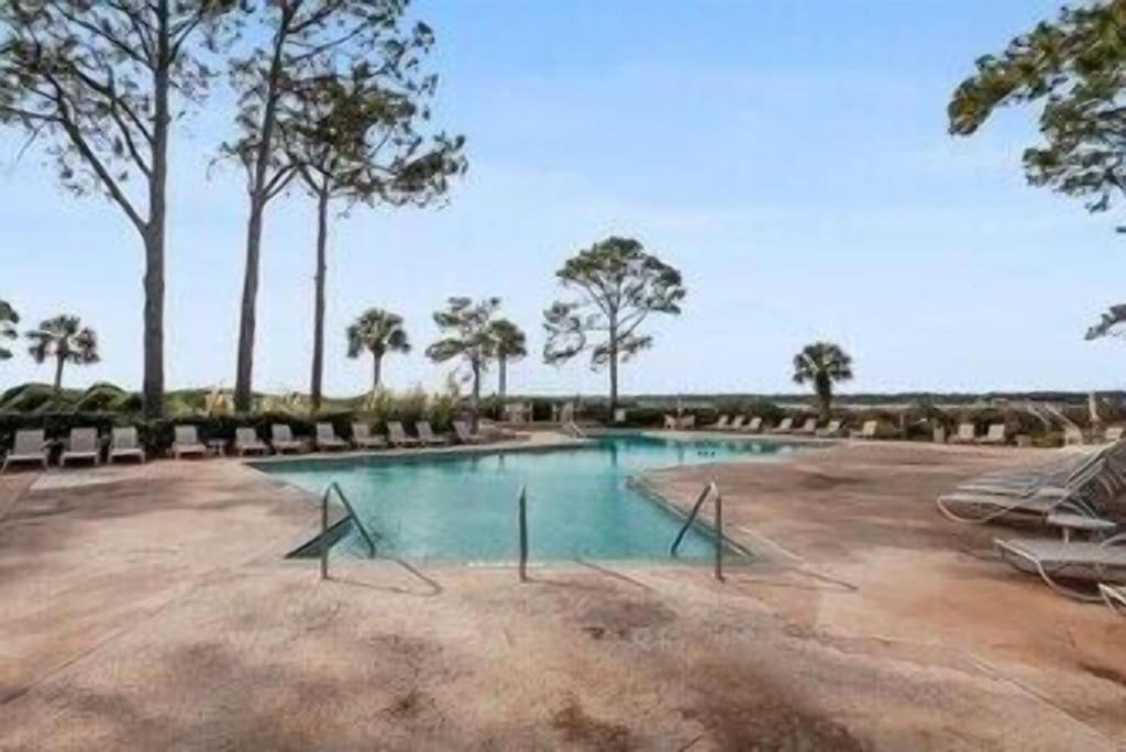  | 1799 Bluff Villa