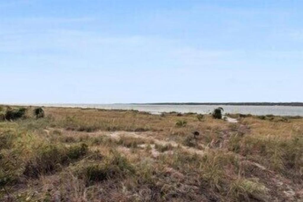  | 1799 Bluff Villa