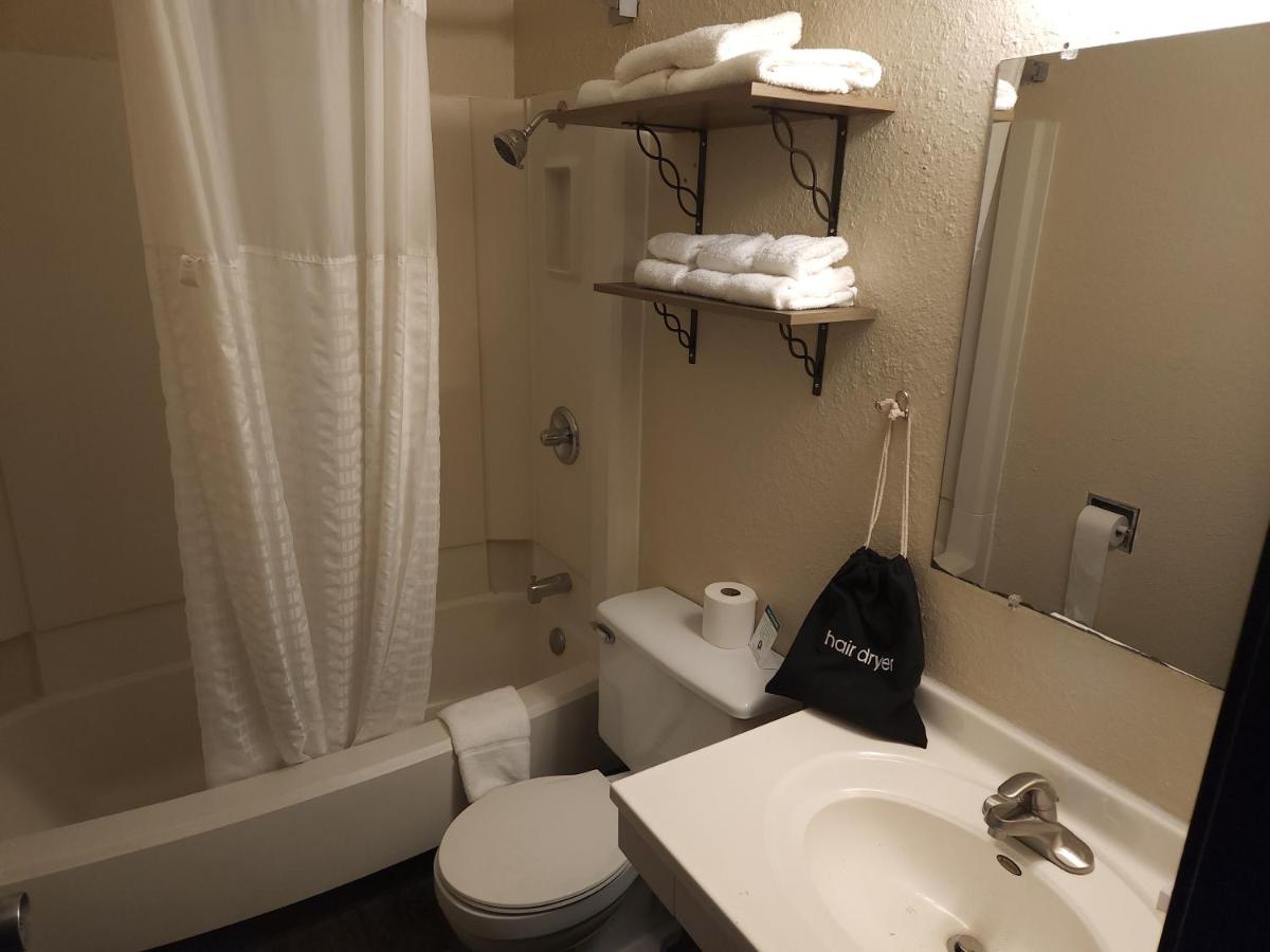  | Bison Plains Lodge