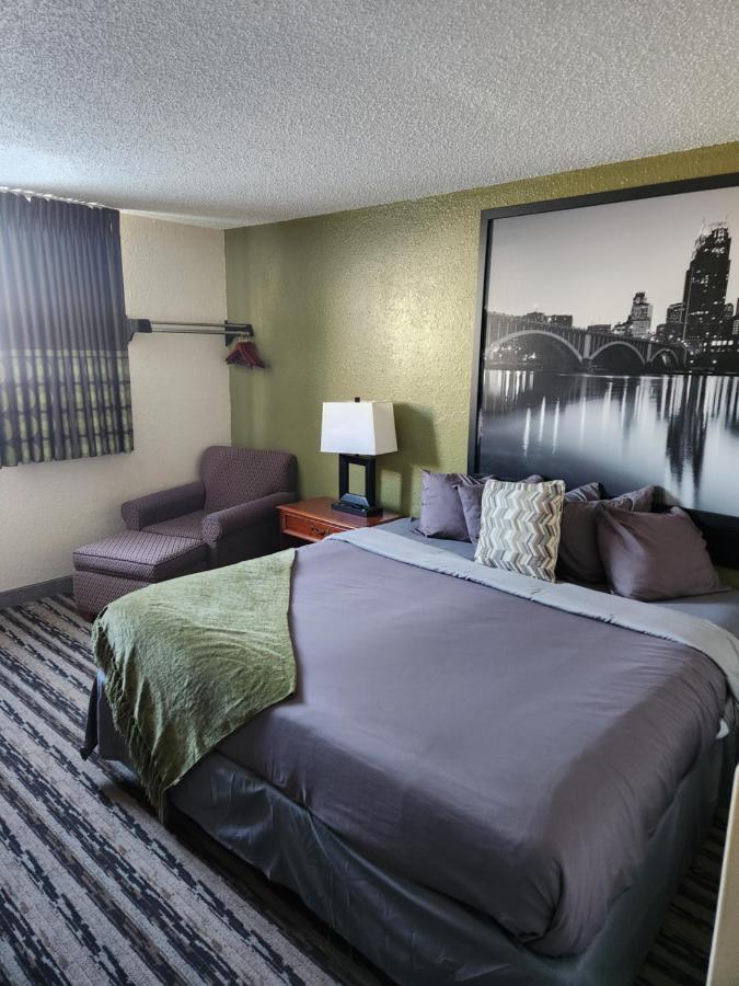  | Bison Plains Lodge