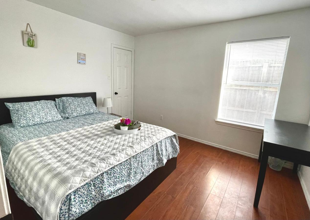 | Private rooms near downtown Dallas