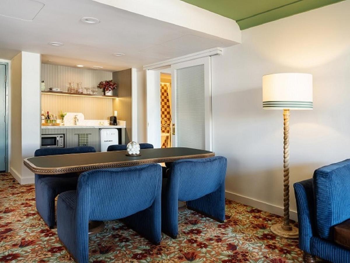 Suite with Balcony at Palihouse West Hollywood