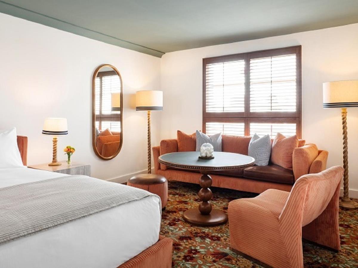Deluxe King Room at Palihouse West Hollywood