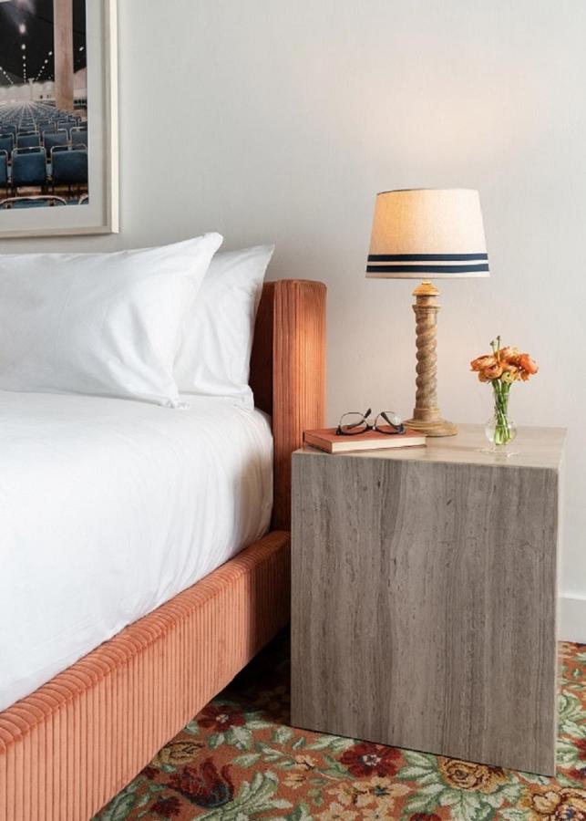 King Room with Roll-In Shower - Disability Access at Palihouse West Hollywood
