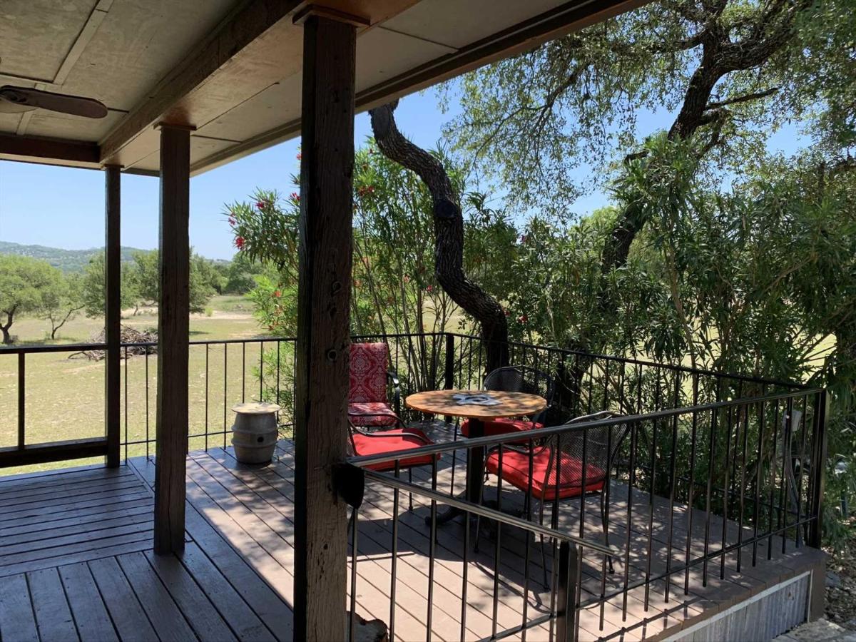 | Hill Country Hideout