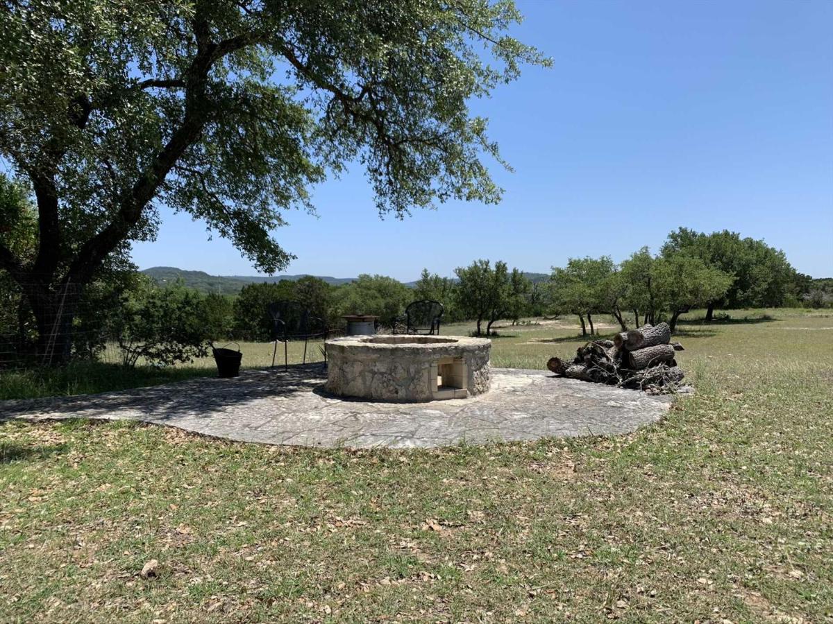 | Hill Country Hideout
