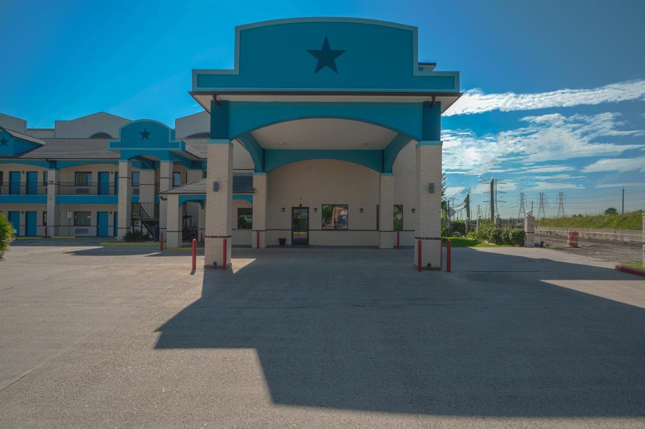 | Hotel Bliss Boardwalk, Kemah TX-146 By OYO
