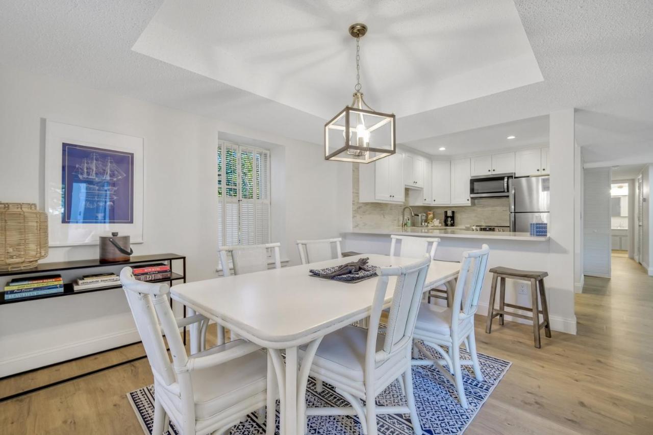  | 1712 Bluff Villa
