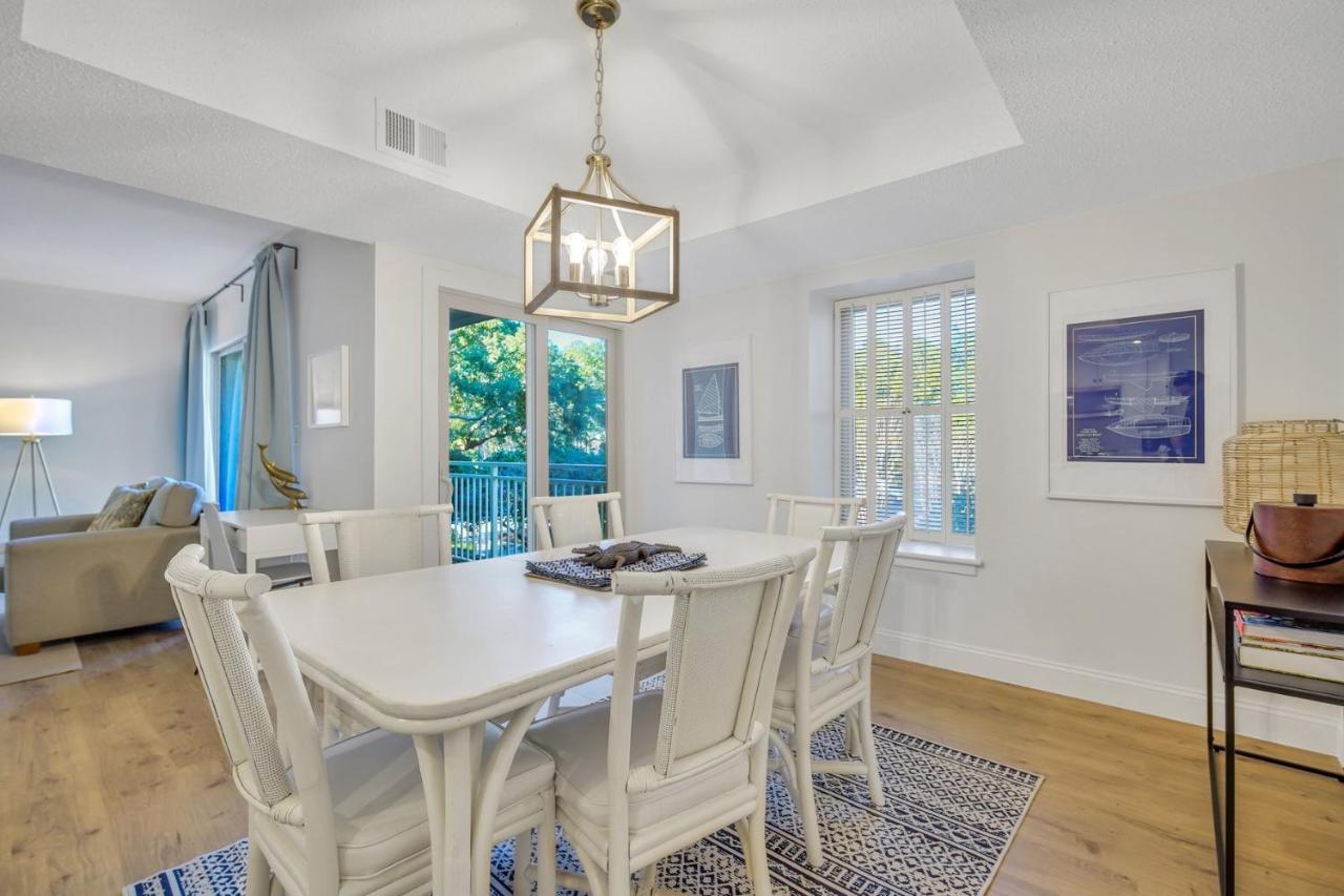  | 1712 Bluff Villa