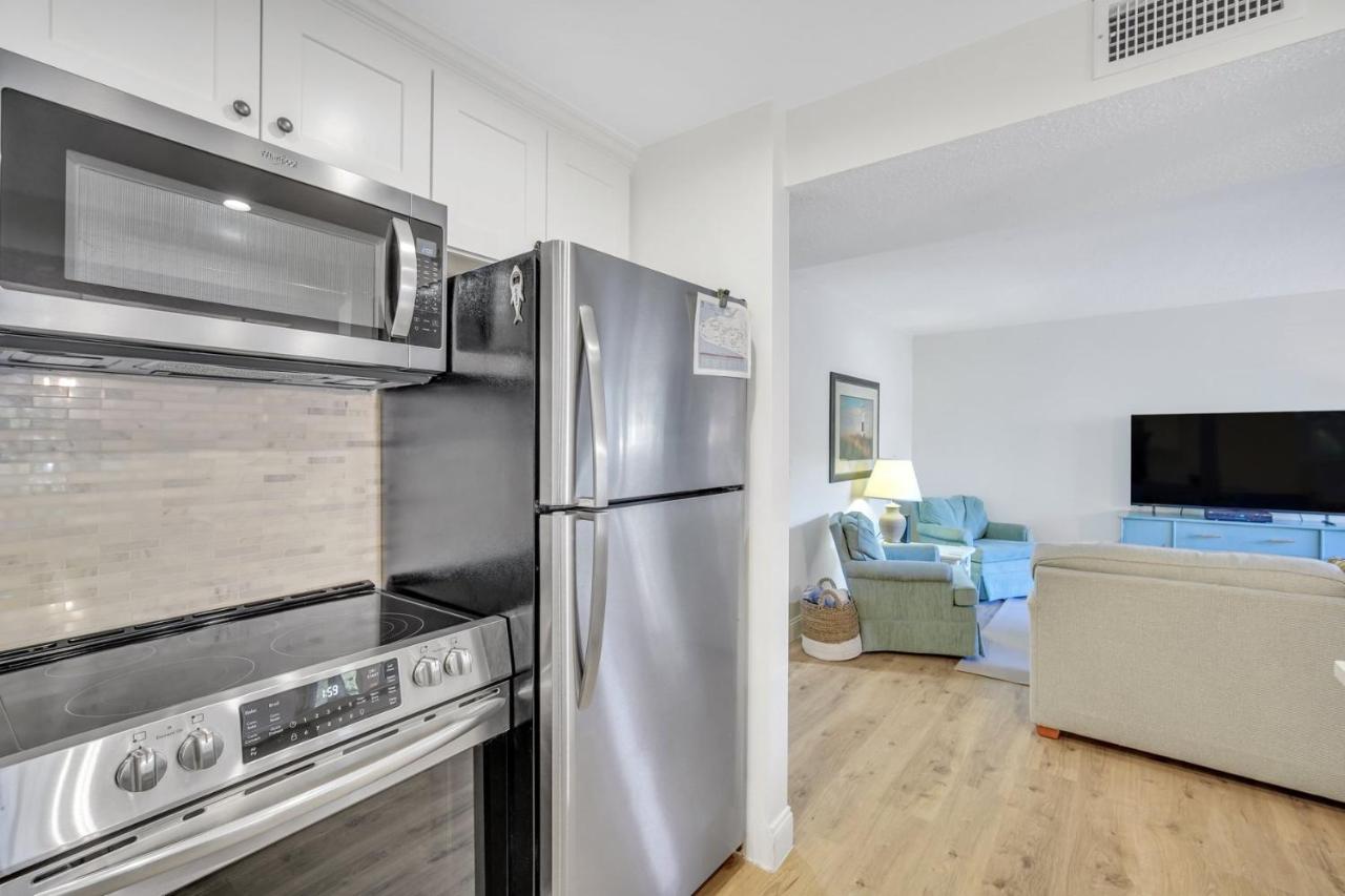  | 1712 Bluff Villa