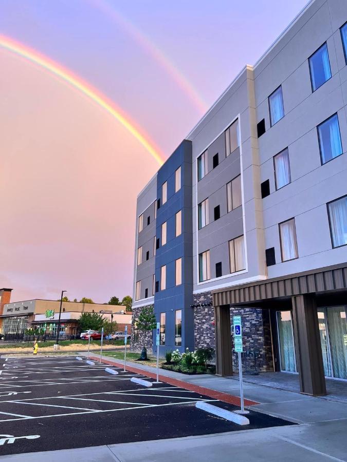 | Staybridge Suites - Cincinnati East - Milford, an IHG Hotel
