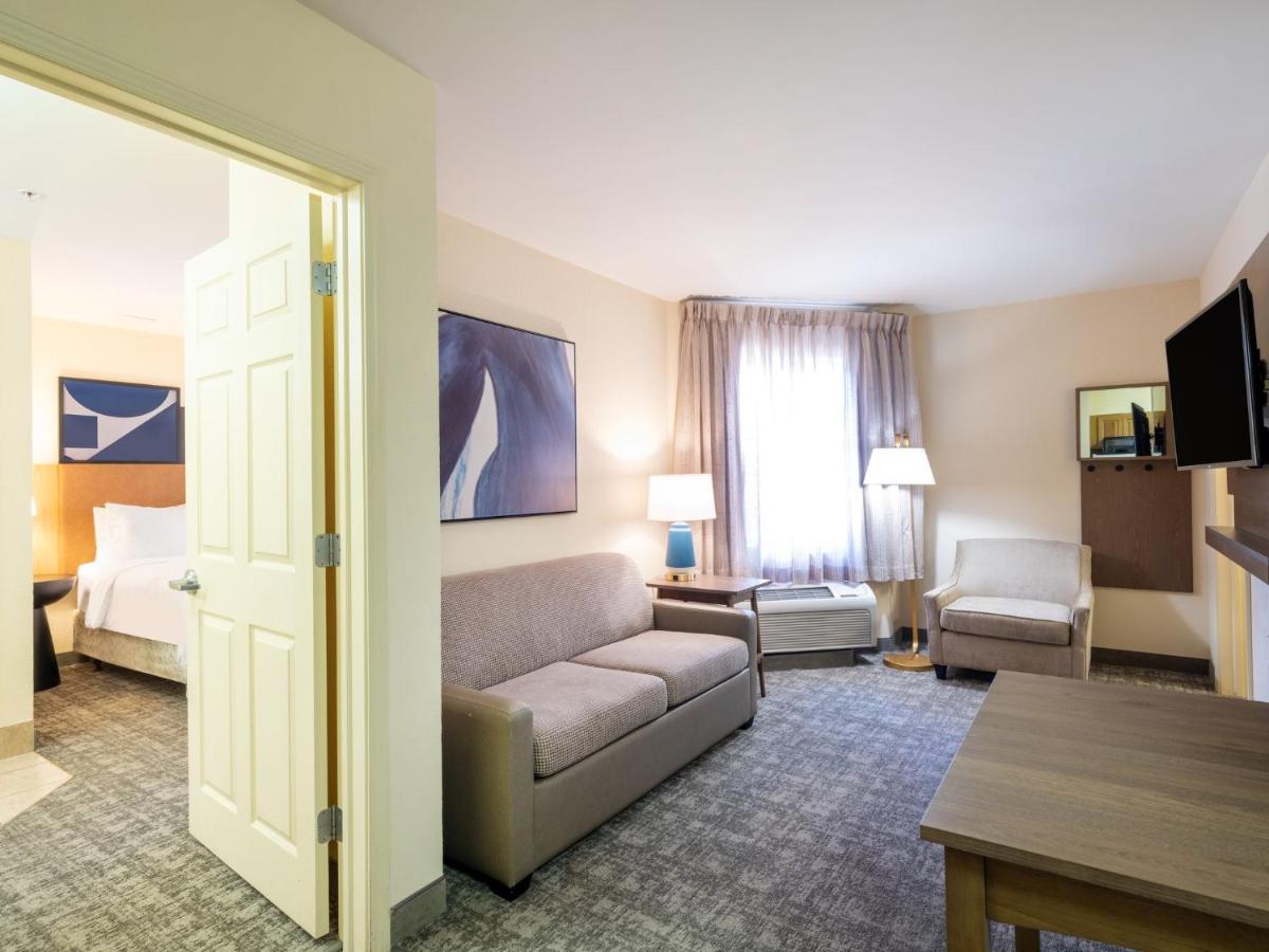  | Staybridge Suites Milwaukee Airport South, an IHG Hotel