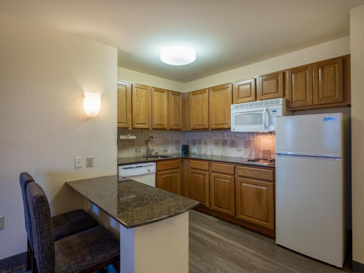 | Staybridge Suites Milwaukee Airport South, an IHG Hotel