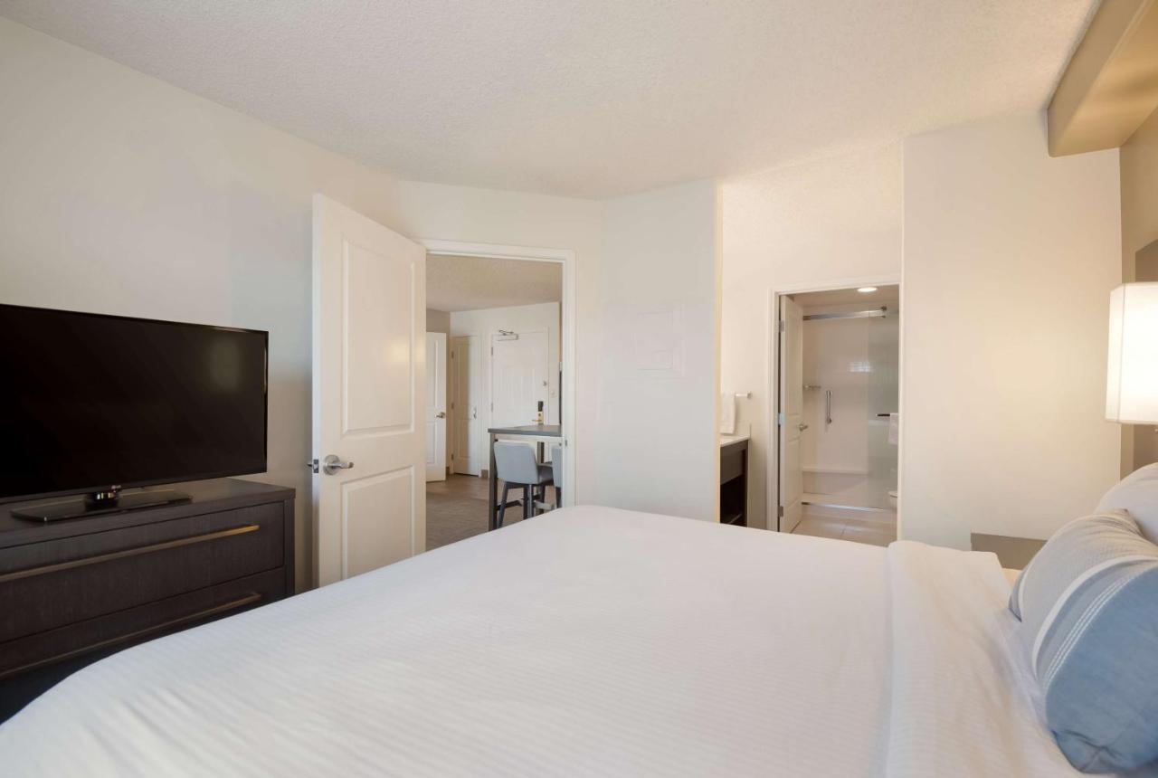 Studio Suite Queen - Mobility / Hearing Accessible with Tub at Sonesta ES Suites Reno