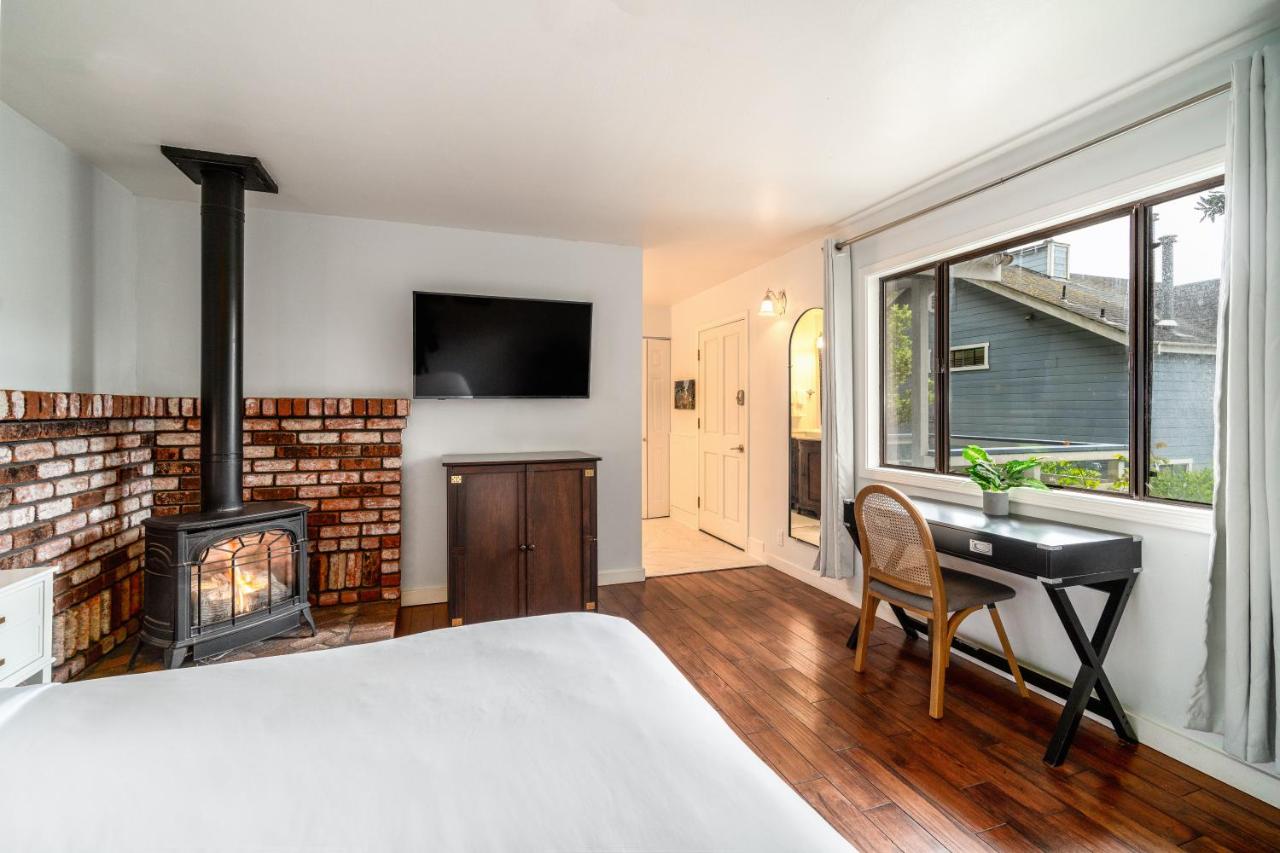  | Agate Cove Inn