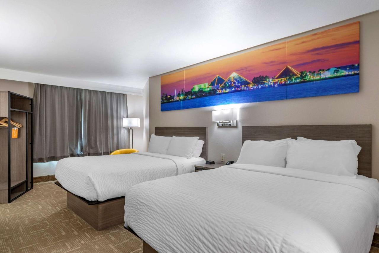 Queen Room with Two Queen Beds - Accessible/Non Smoking at Clarion Pointe Galveston Seawall