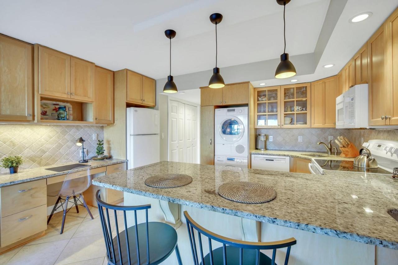  | 1799 Bluff Villa