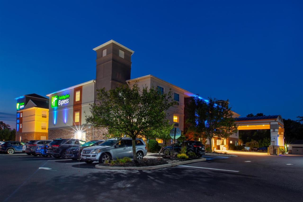 | Holiday Inn Express Absecon-Atlantic City Area, an IHG Hotel